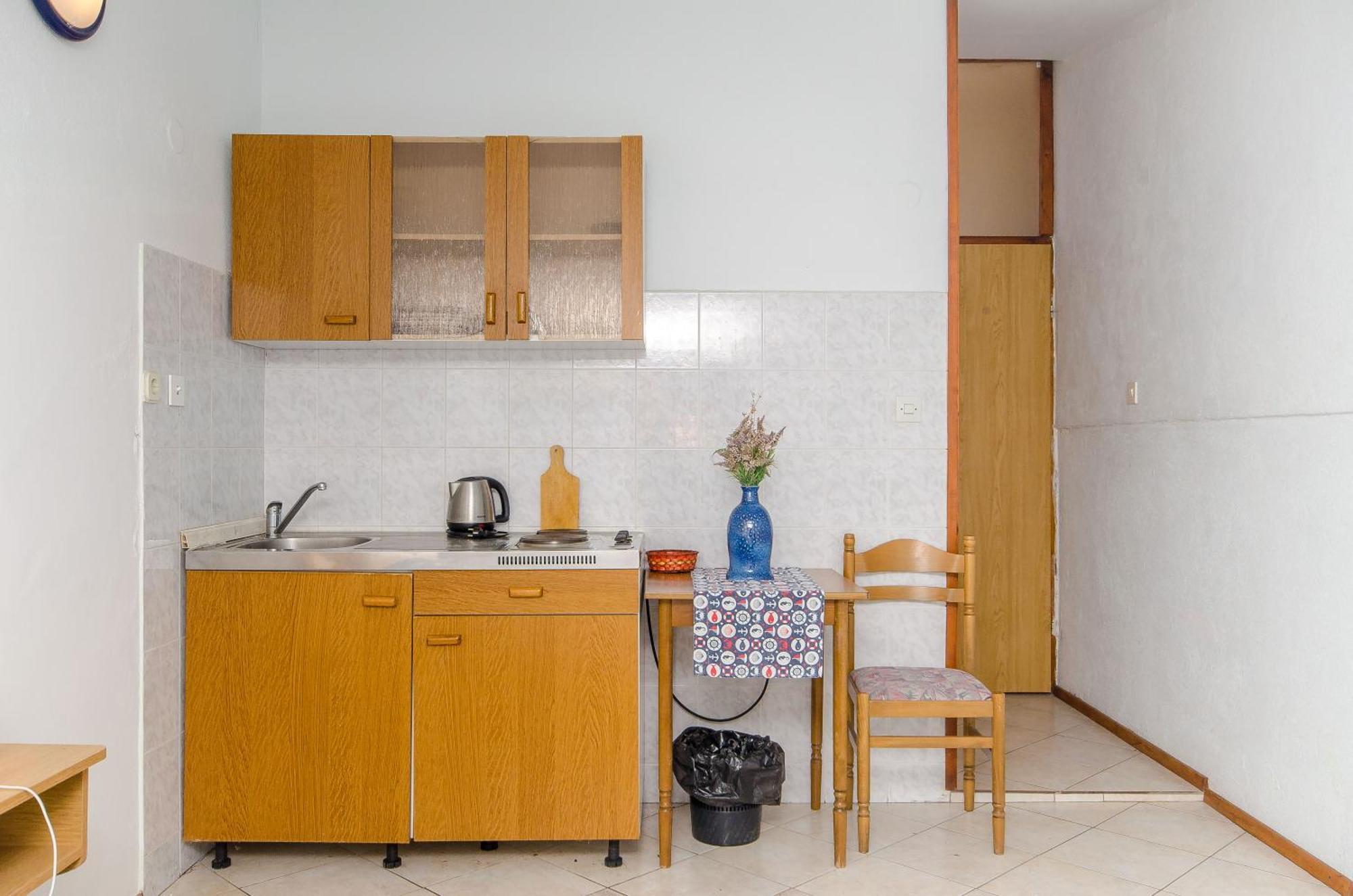 Studio Apartments Klara And Rio Stomorska Dış mekan fotoğraf